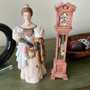 2000 Avon Albee Doll